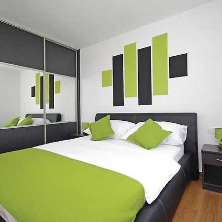 Apartment Lux *