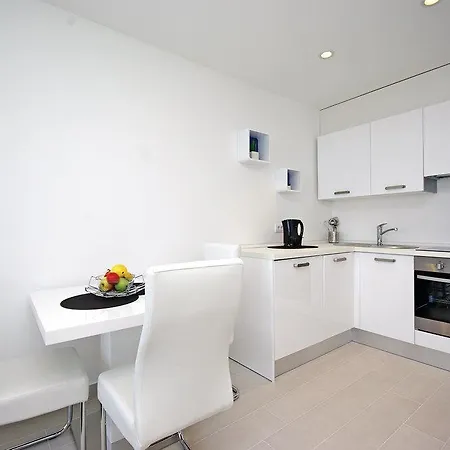 Apartment Lux Makarska